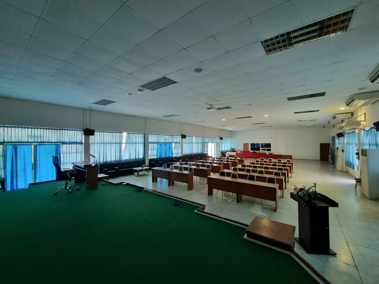 ห้องประชุม 1 กองพัฒนานักศึกษาและศิษย์เก่าสัมพันธ์ 